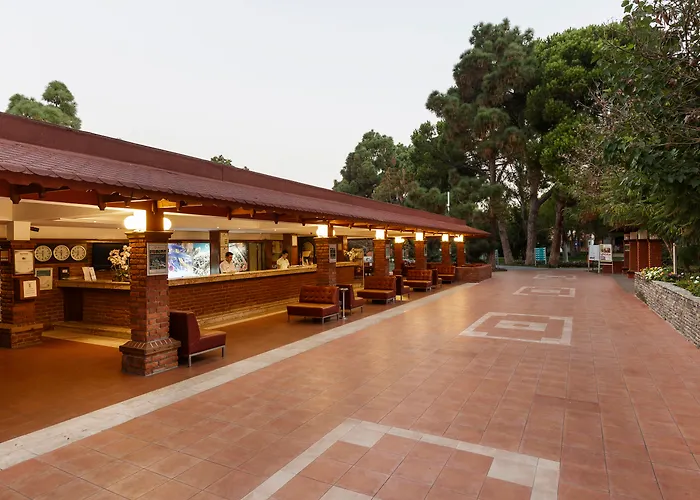Kustur Club Village 5*