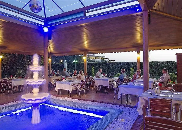 Kustur Club Village