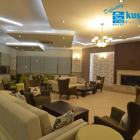 Kustur Club Village