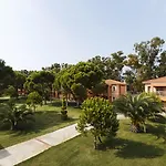 Kustur Club Village