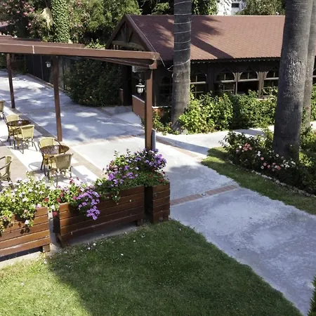 Üdülőközpont Kustur Club Village 5*